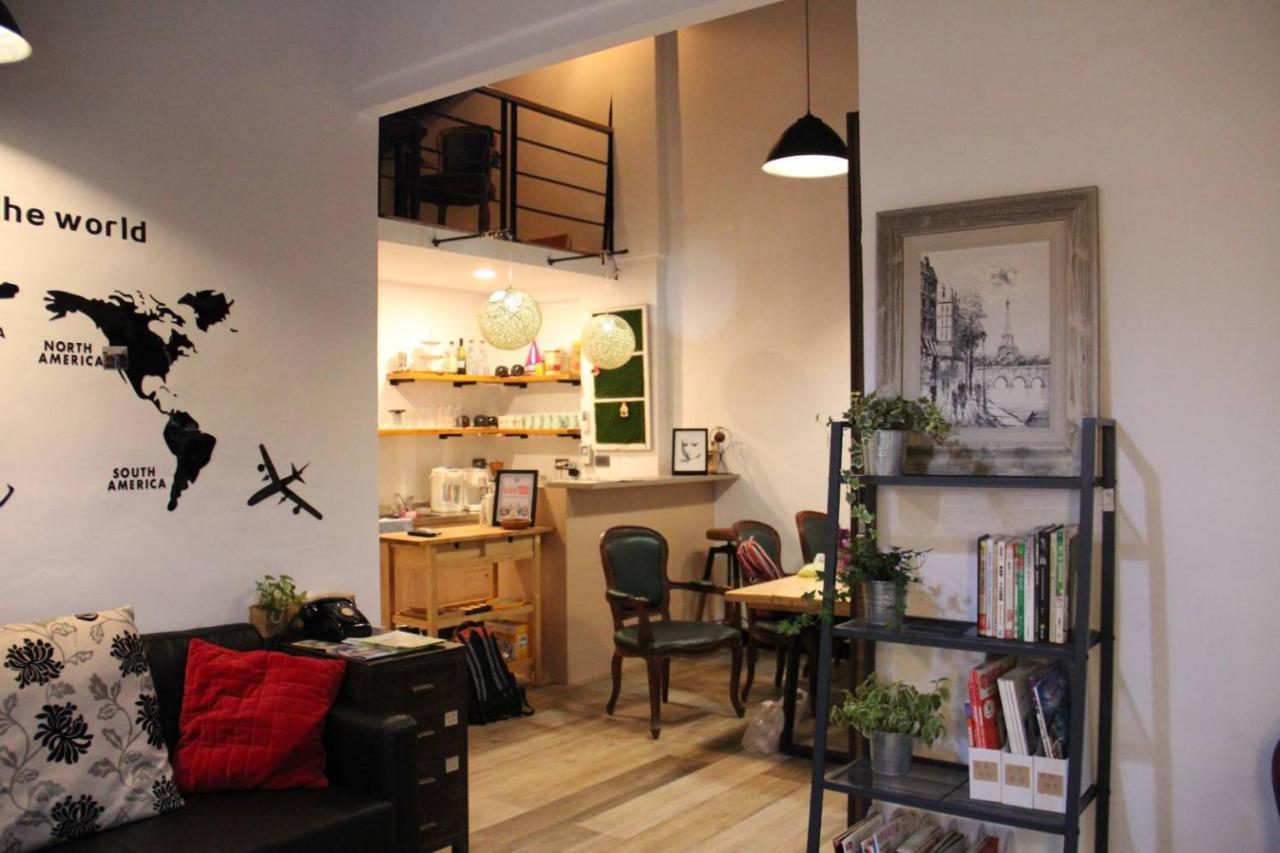 Old Wow老屋瓦共享民宿hostel 桃園市民宿074號 Longtan Buitenkant foto